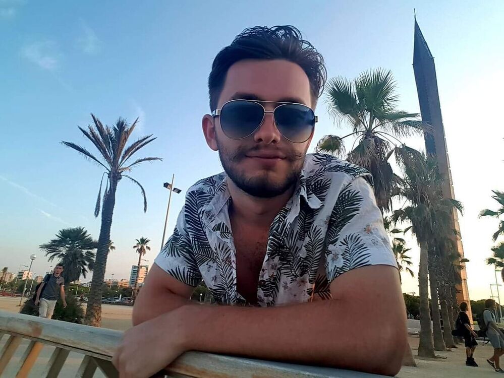  ,   LEO, 29 ,   