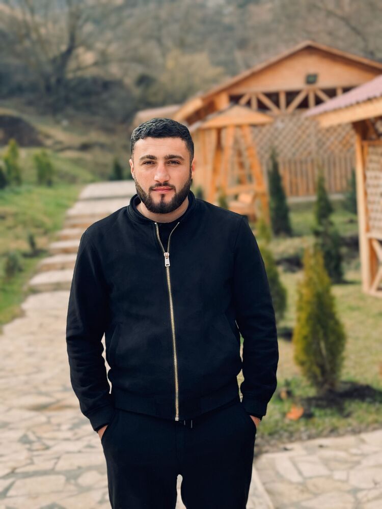 ���� 42032447 ����� Davit, 23 ����, ���� ���������� � �������