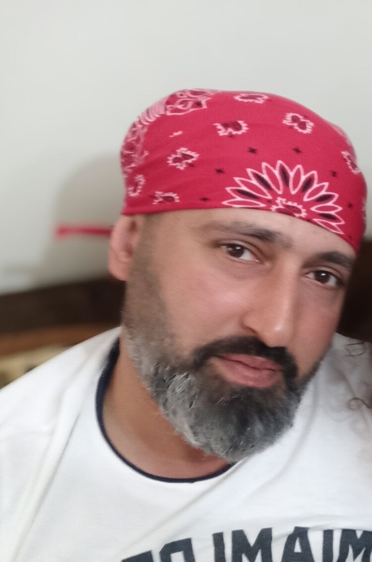  ,   Mike, 40 ,   ,   
