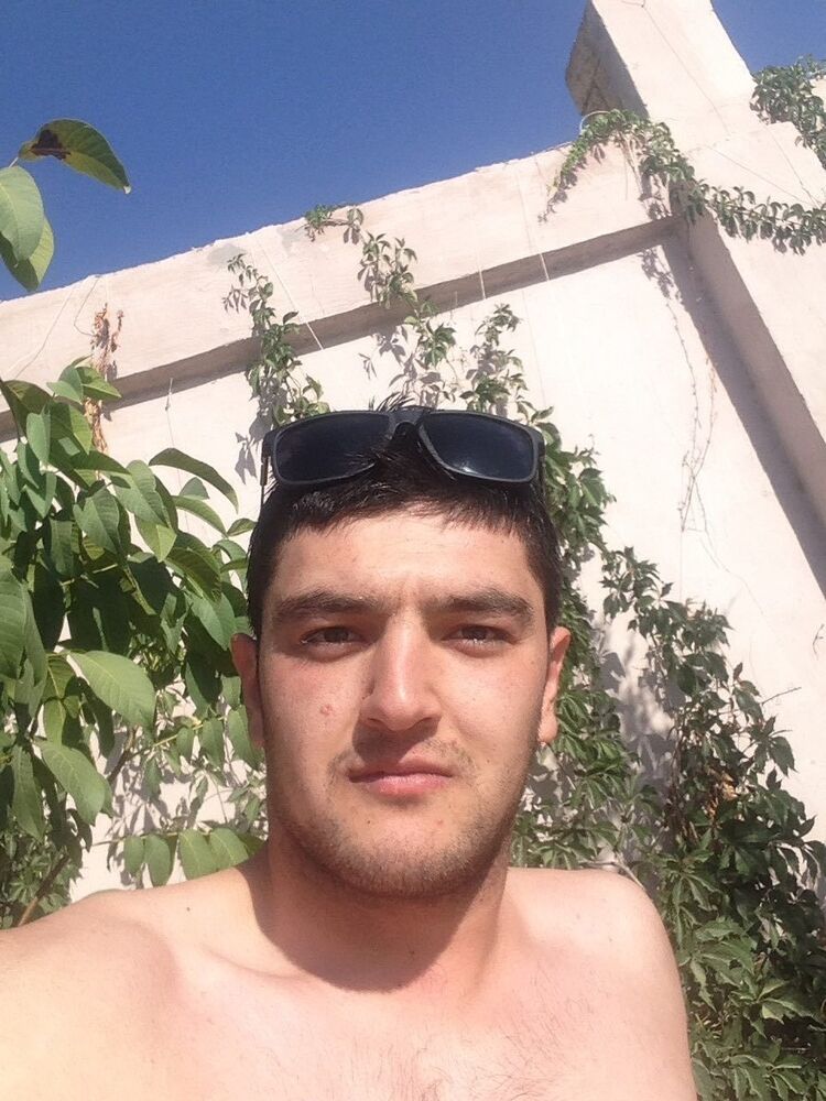  ,   Javohir, 32 ,   