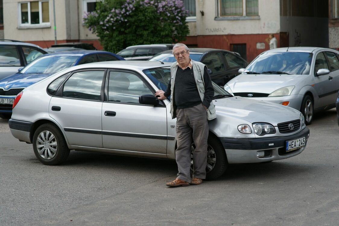 7486567  Vladimiras, 77 ,    