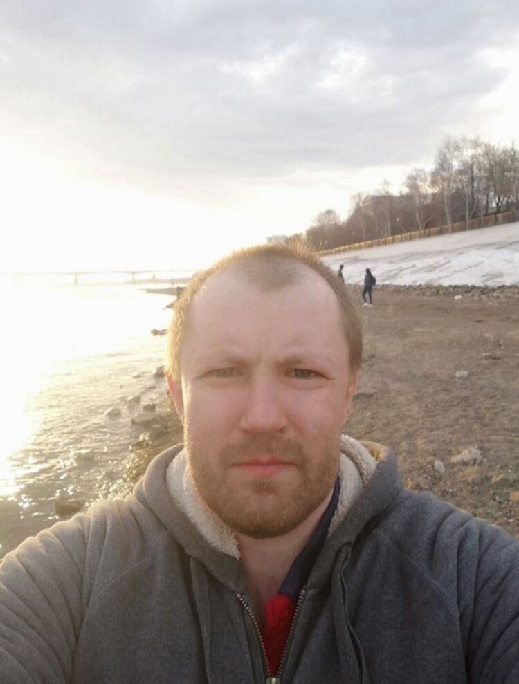  ,   Pavel, 40 ,   ,   