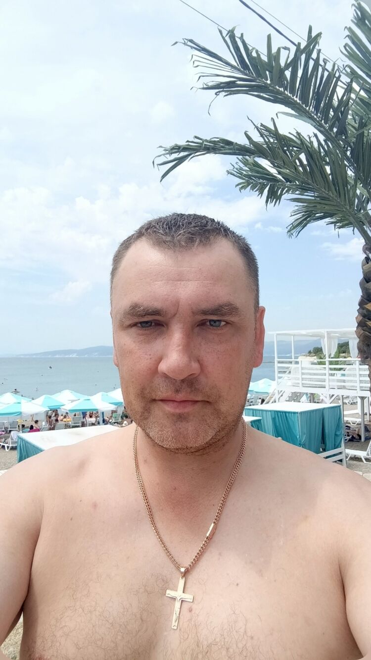  46009547  , 42 ,    