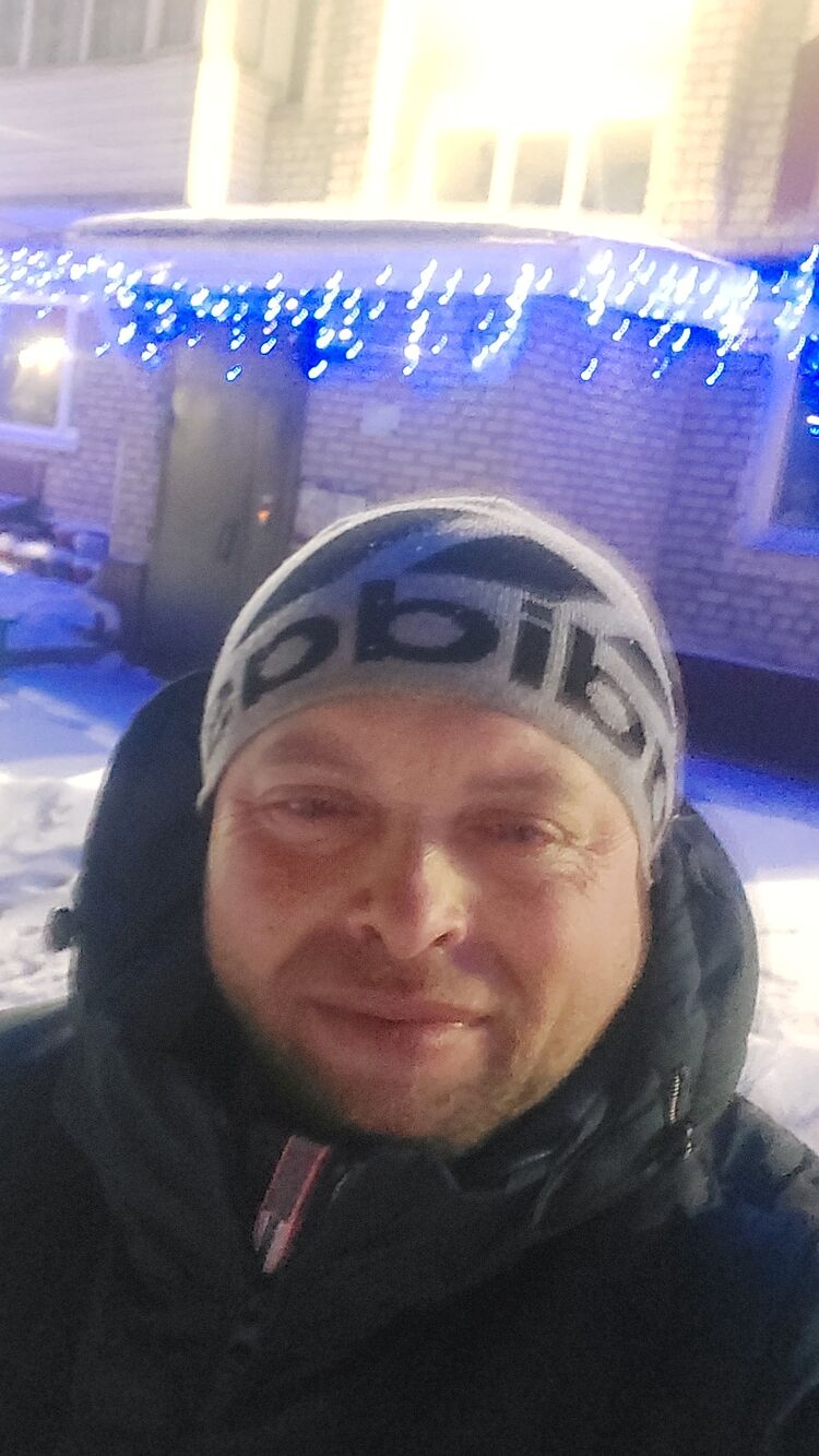  48716137  , 40 ,    