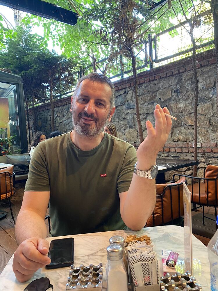  45389417  Ersin, 47 ,    