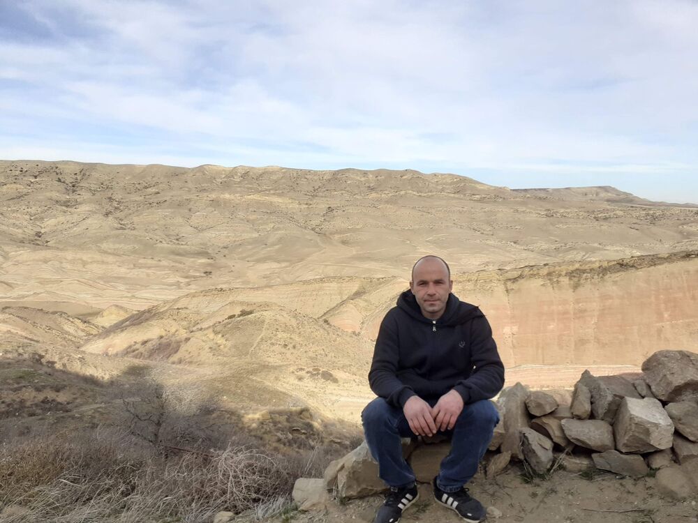  ,   Vitali, 42 ,   ,   
