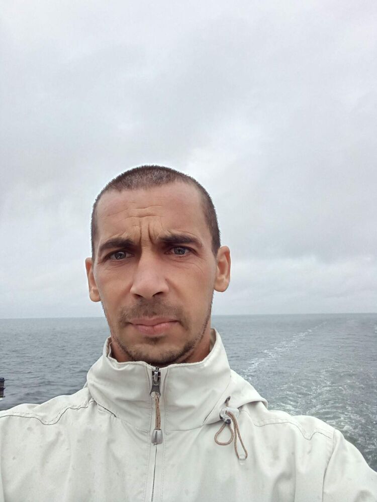  45482887  Viorel, 39 ,    Bragadiru
