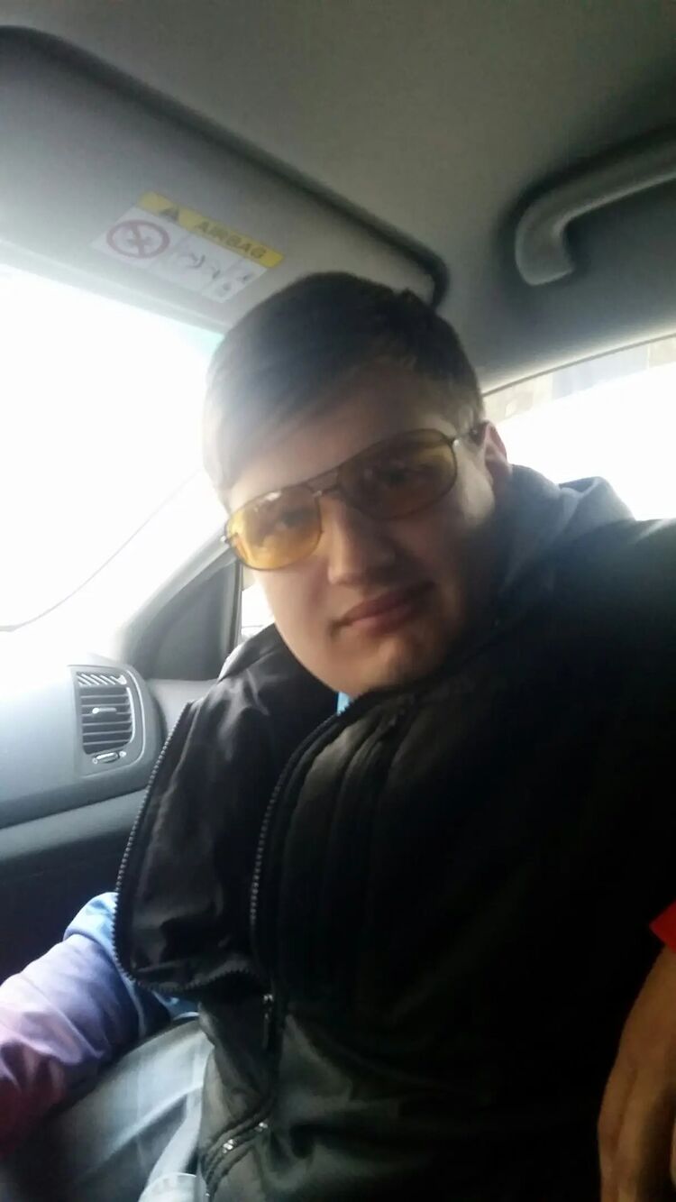  27411987  Jonny, 29 ,    