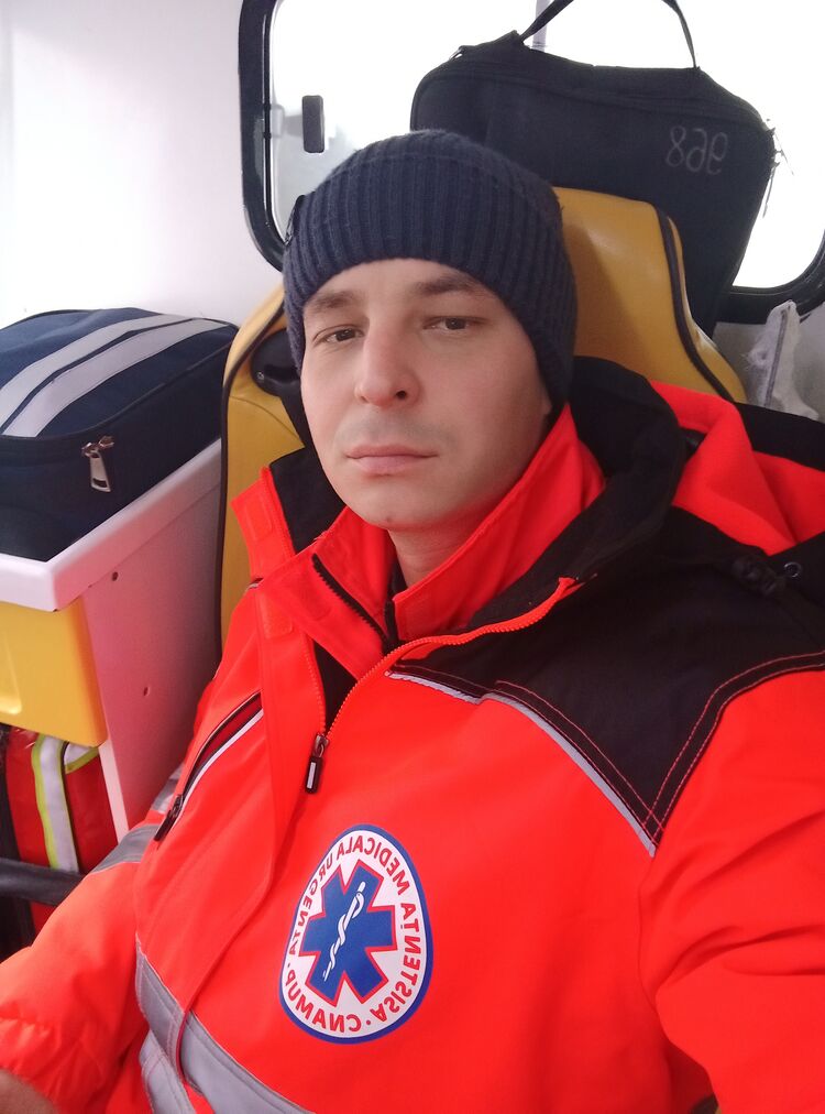  ,   Grigore, 33 ,   ,   