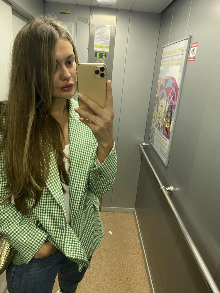 46903517  Anastasia, 34 ,    