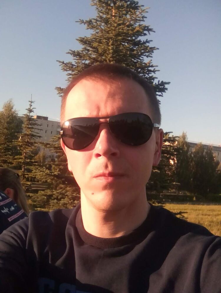  39575217  Dmetrei, 42 ,    