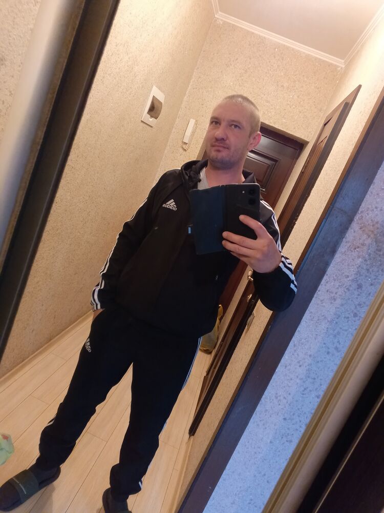  45706337  , 35 ,    