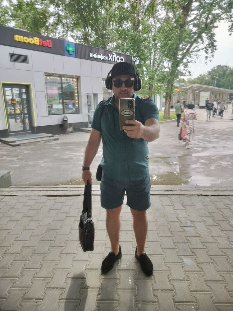  51997727  , 46 ,    
