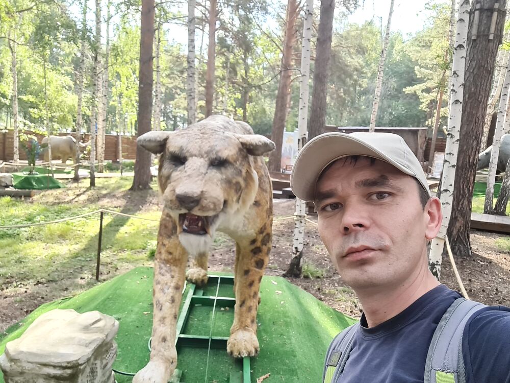  ,   MARAT, 42 ,   