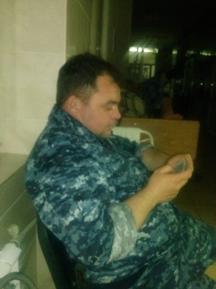  12040187  Alex, 46 ,    