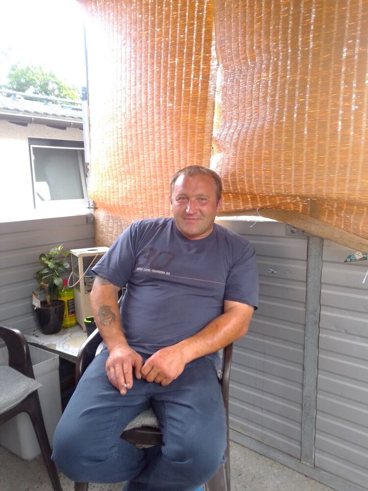  21689107  Waldemar, 45 ,    Frankfurt Am Main
