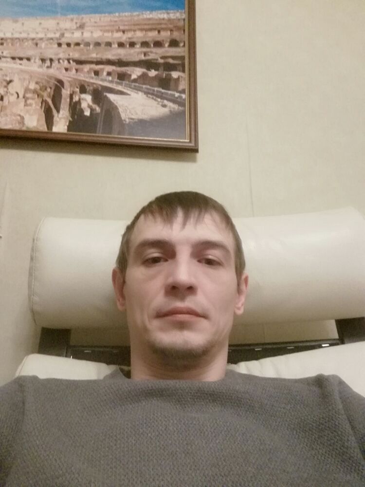  31333237  Alexander, 38 ,    -