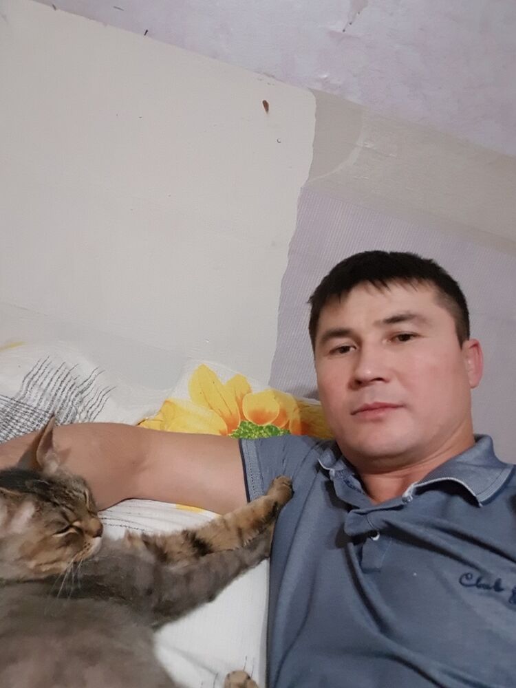  14751317  Ilkhom, 34 ,    