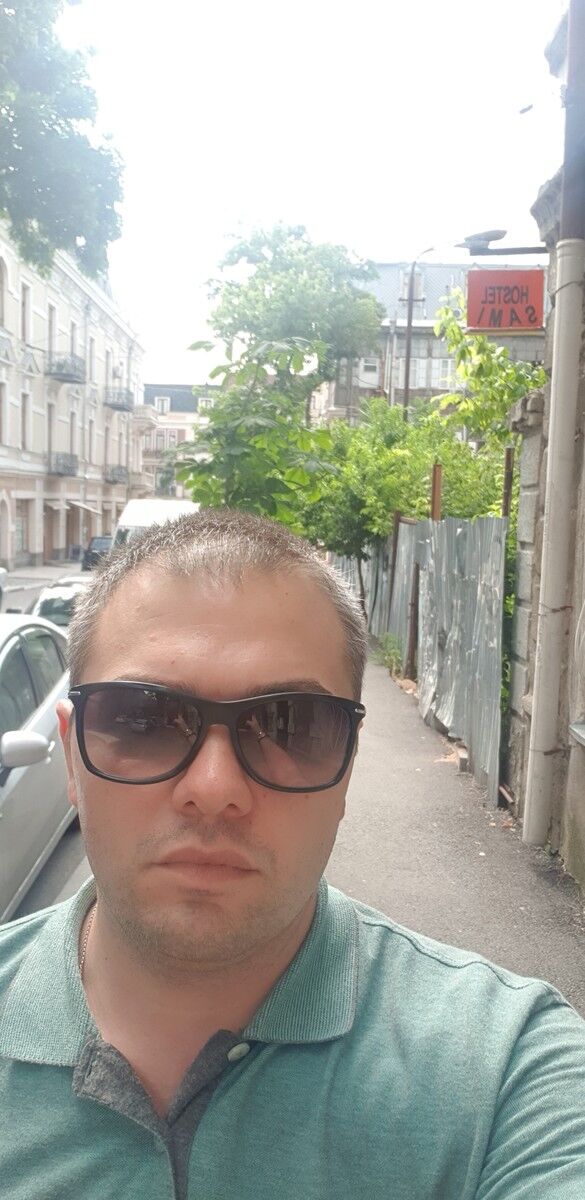  ,   Gega, 40 ,  