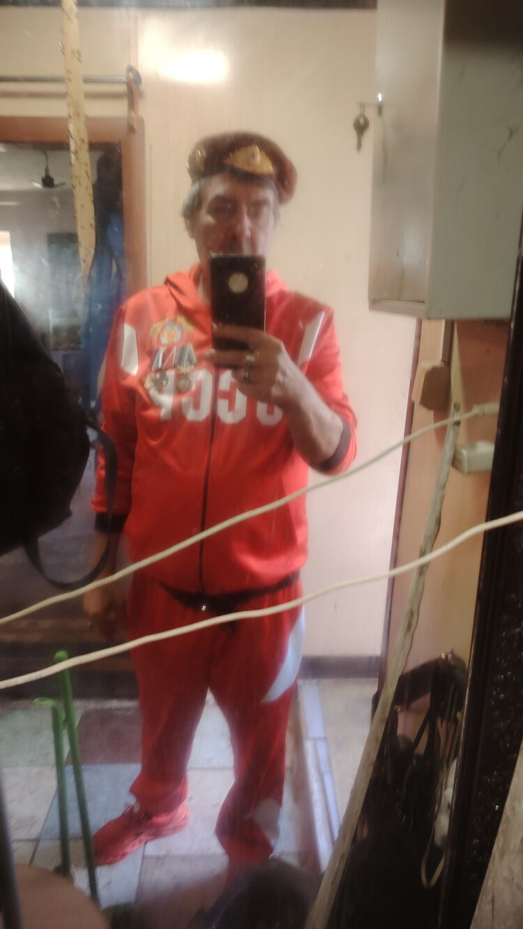  52906077  , 54 ,    