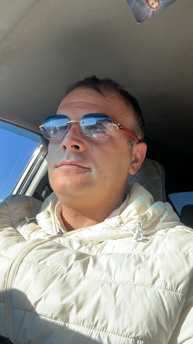 ���� 51236407 ������� Aram, 33 ����, ���� ���������� � Praha