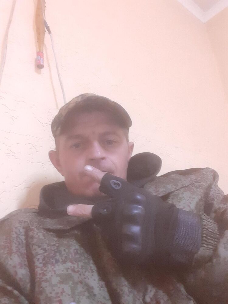  46828367   , 38 ,    