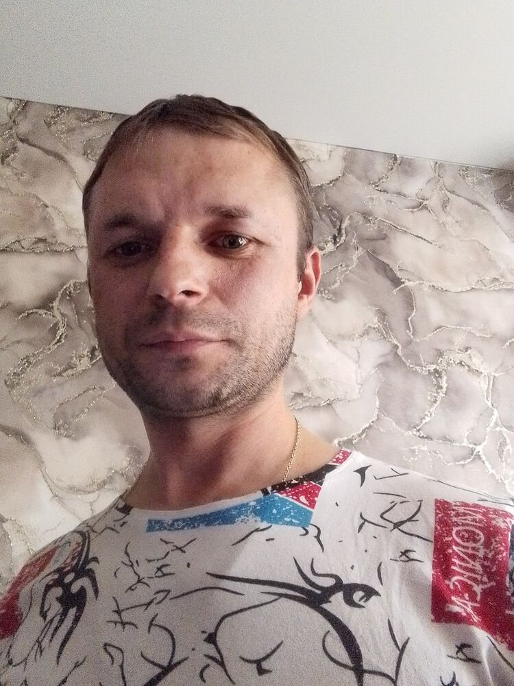  46921027  , 36 ,    