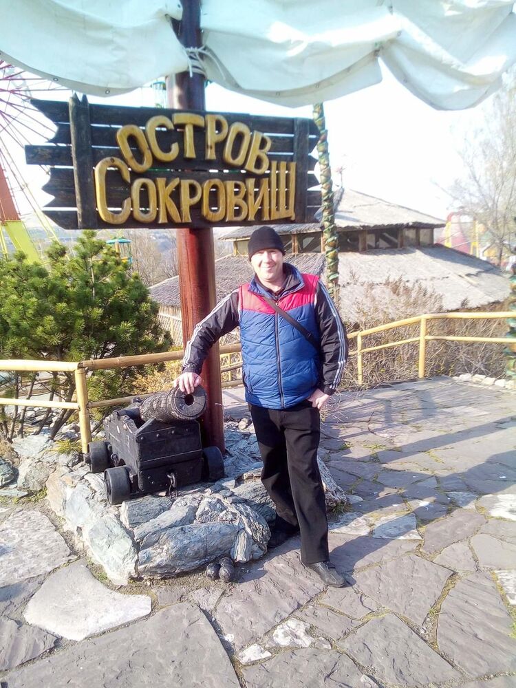  ,   Mikhail, 43 ,     , c , 