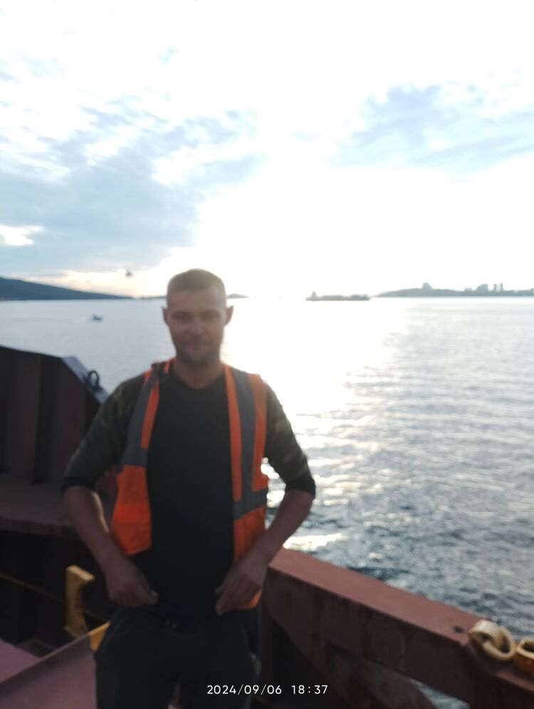  46017397  , 29 ,    