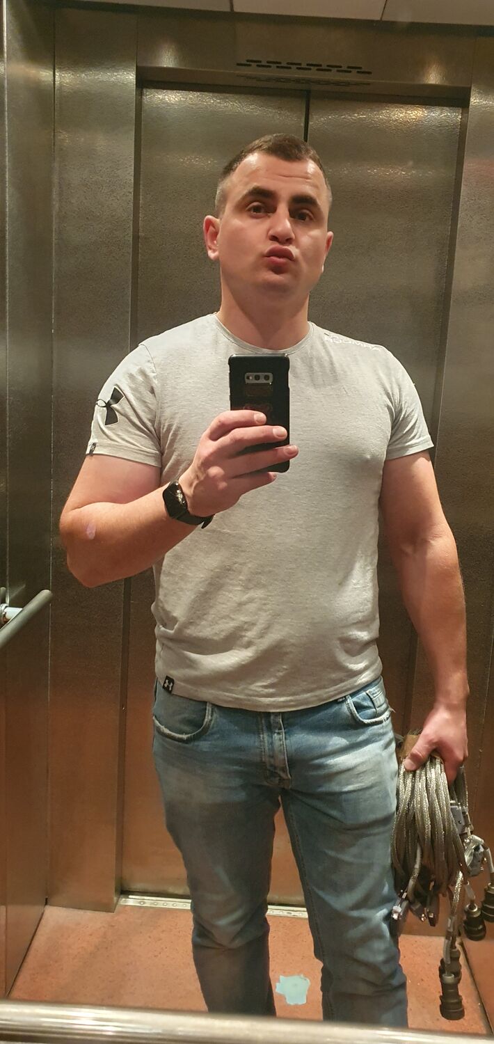  42879887  , 31 ,    -