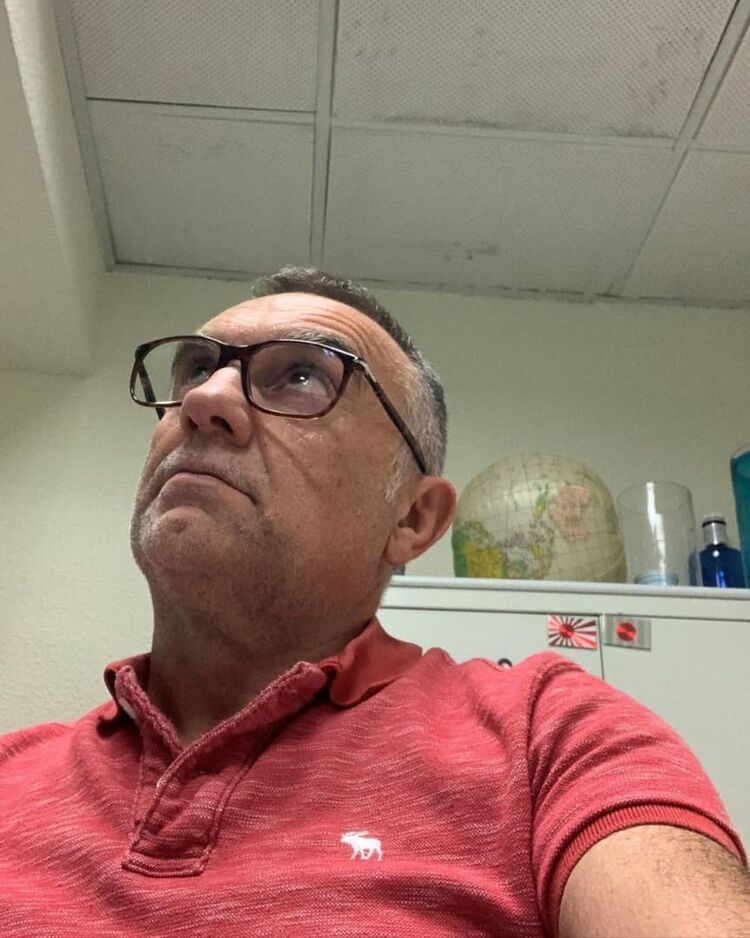  Frankfurt am Main,   Edward, 58 ,   ,   