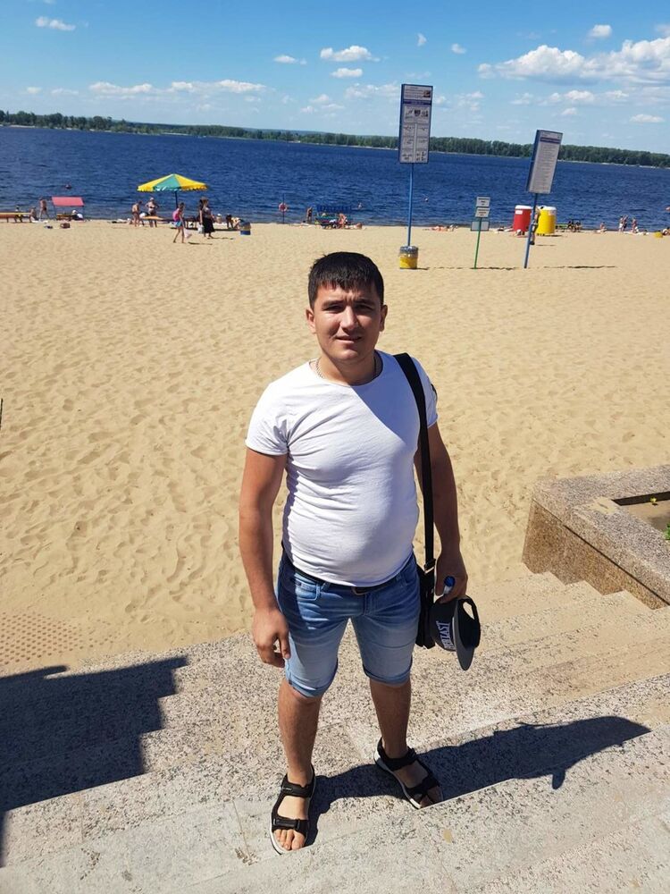  18085787  , 32 ,    