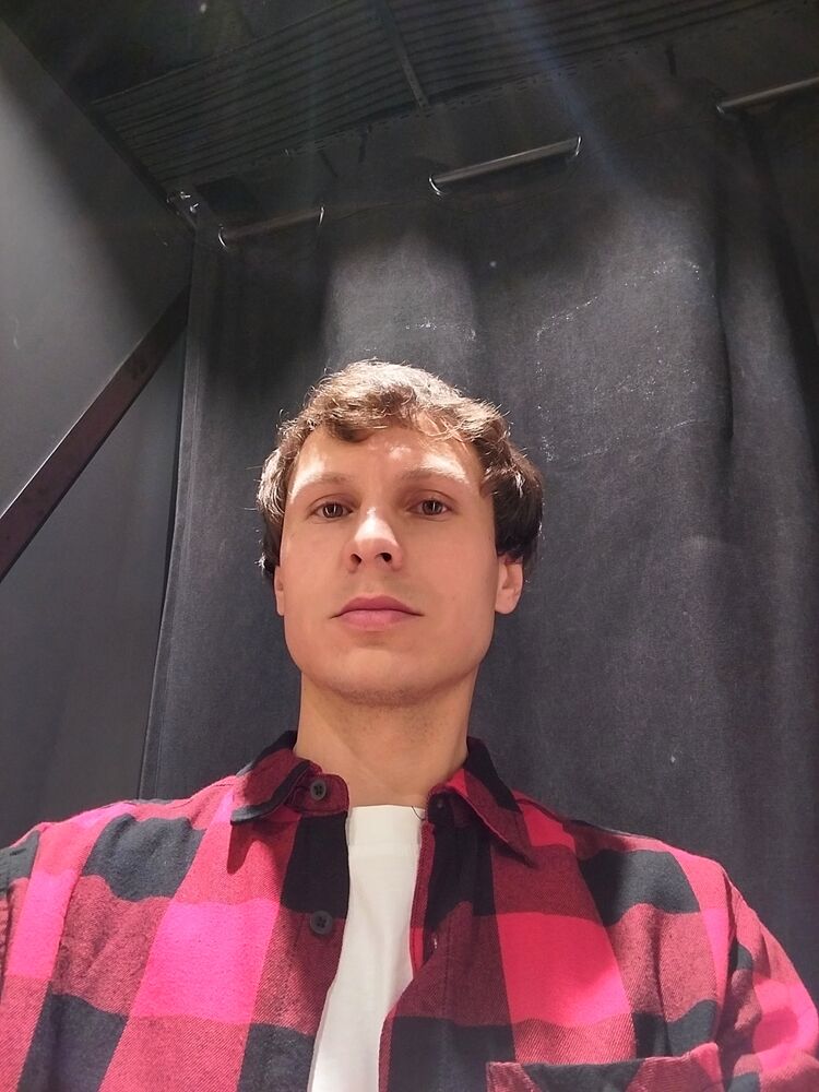  47016707  , 28 ,    