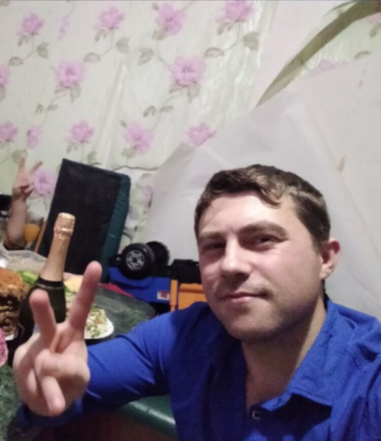 42182277  Mike, 34 ,    