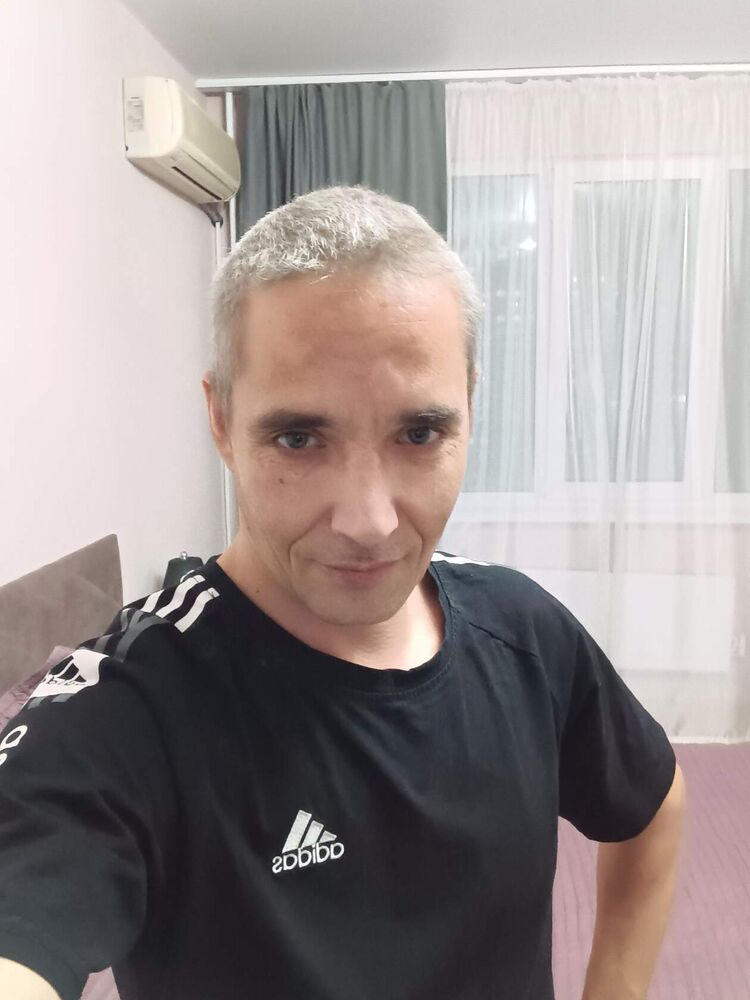  44520277  , 45 ,    