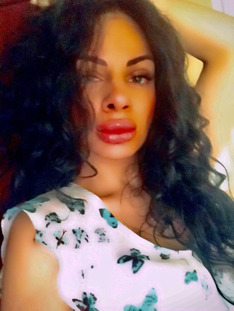  ,   Mihaela, 34 ,   ,   