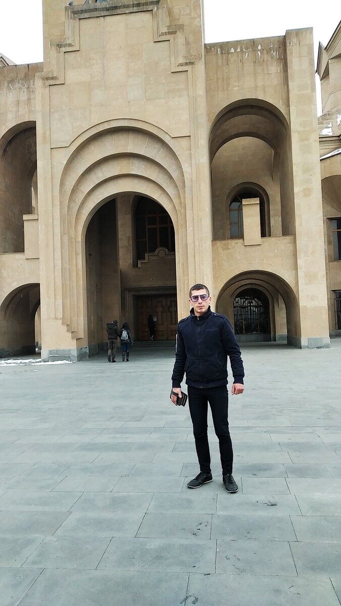  ,   Andranik, 29 ,   ,   , c 