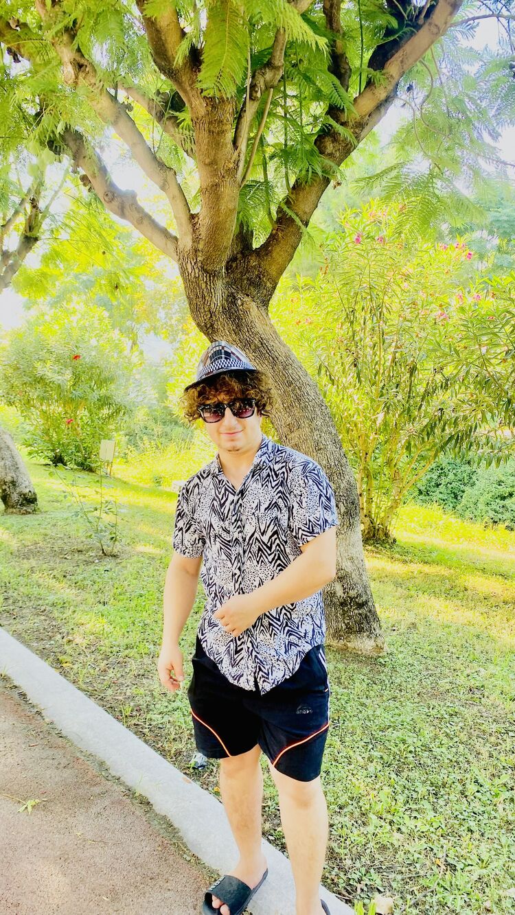  39881387  Gonzales, 21 ,    