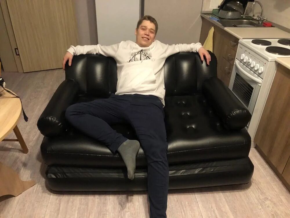  --,   , 25 ,   