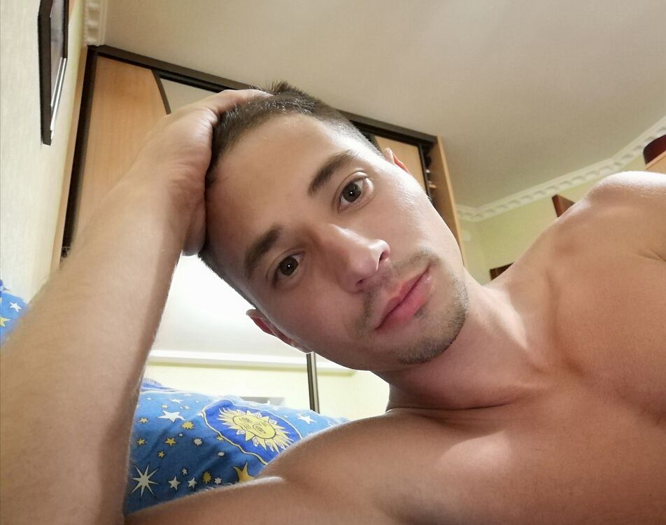  39286647  Yegor, 30 ,    