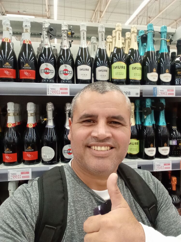  ,   Yosmel, 44 ,   ,   