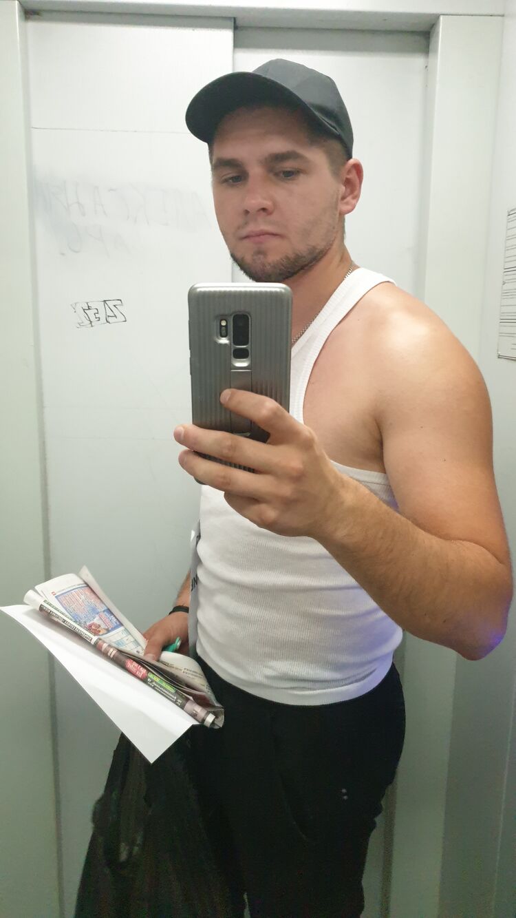  45699047  , 28 ,    