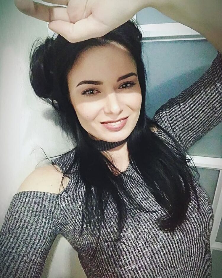  ,   Yuliana, 31 ,   ,   , 