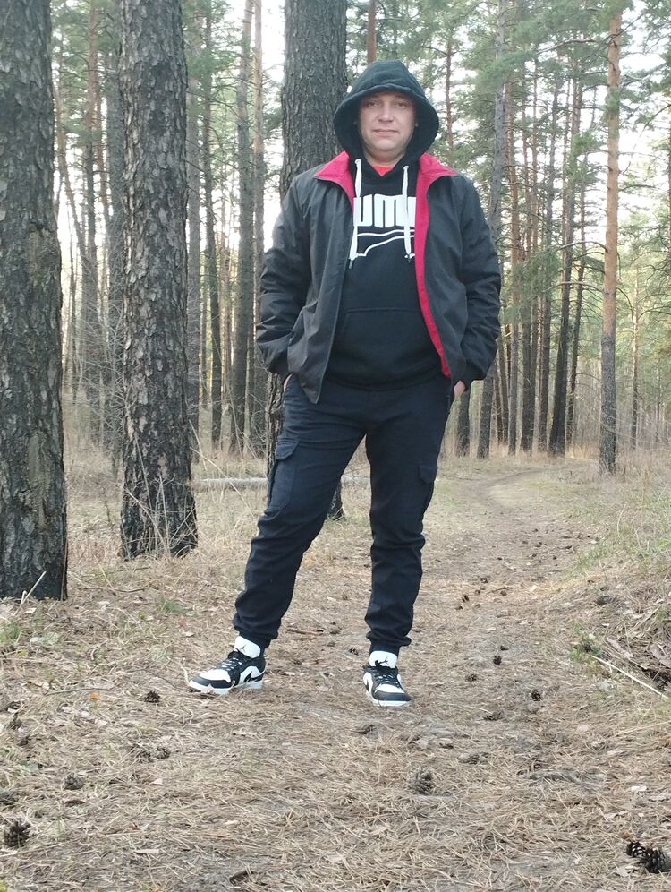  46724707  , 42 ,    