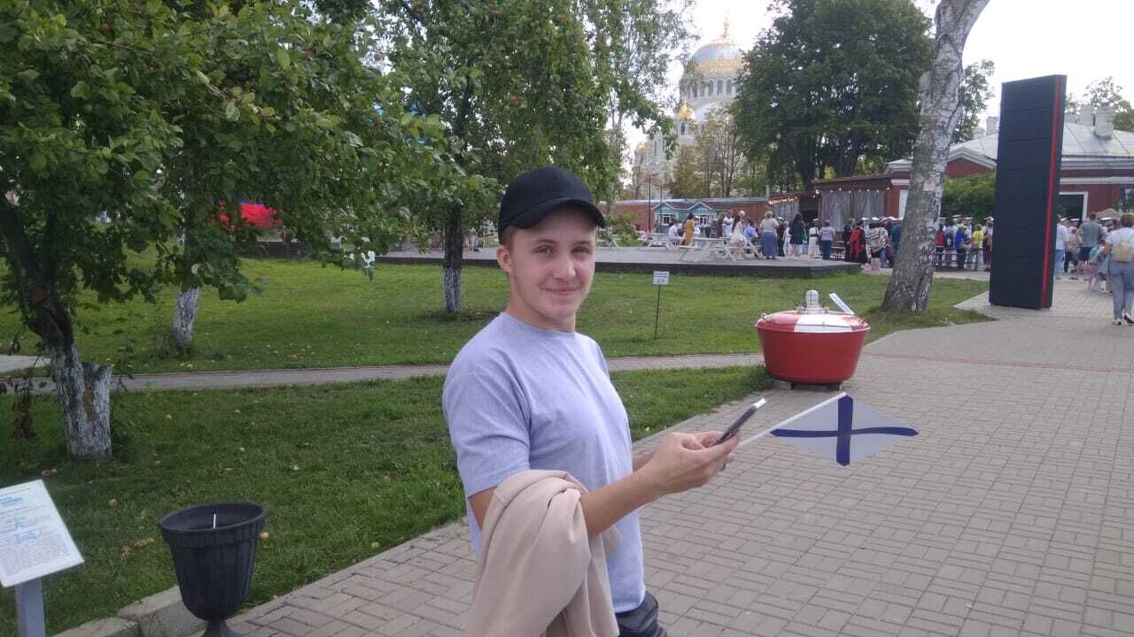  52255657  , 23 ,    