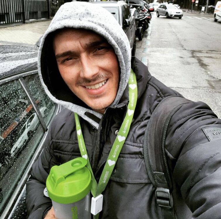 ���� 26725617 ����� Peter John, 22 ����, ���� ���������� � �����