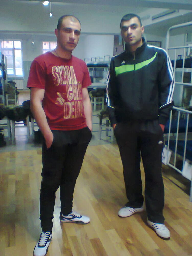  4738357  Vartan, 39 ,    