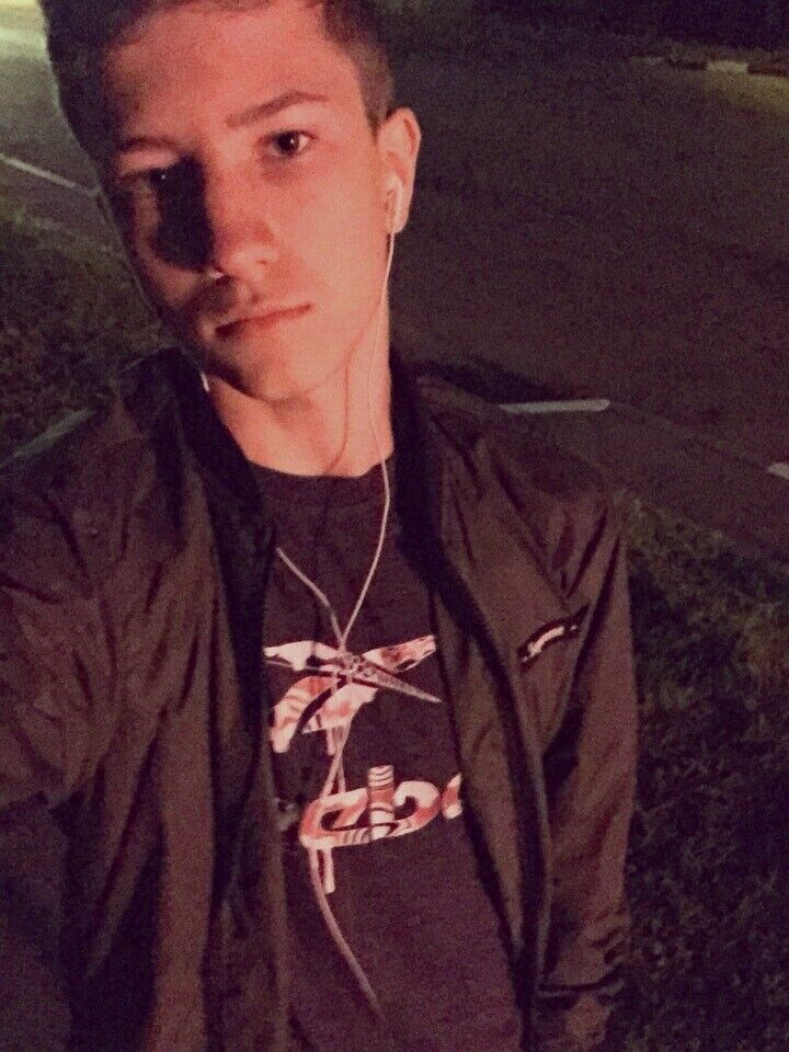 ���� 21102677 ����� �������, 25 ���, ���� ���������� � ������