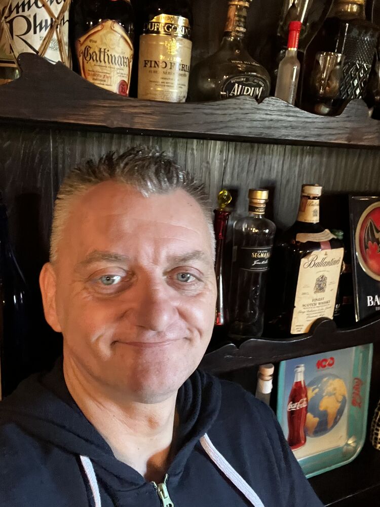  50851337  Giacinto, 49 ,    Aprilia