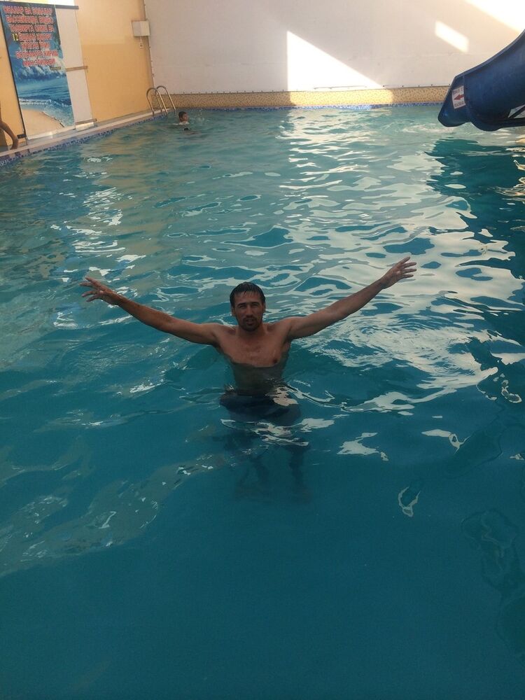  8128297  Aslan bek, 31 ,    